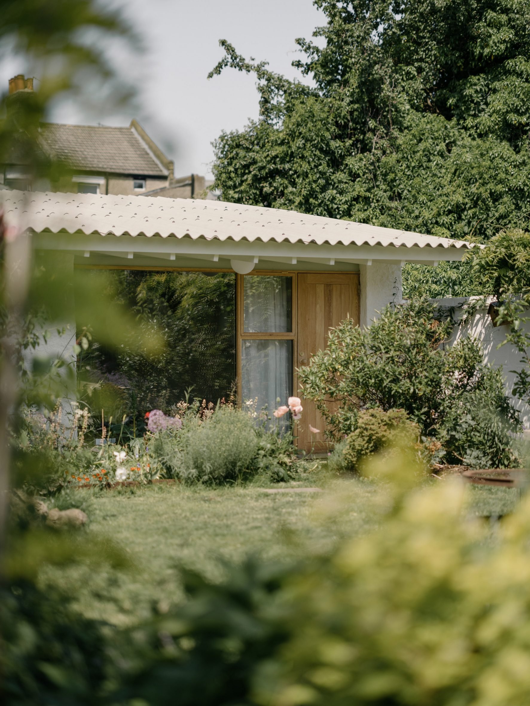 Exterior of Gardenhide Studio by Commonbond Architects