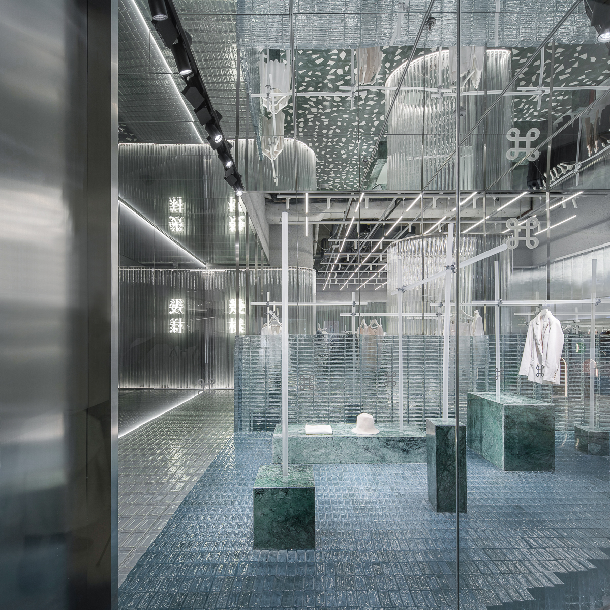 INTERIOR DESIGN OF GEIJOENG CONCEPT STORE