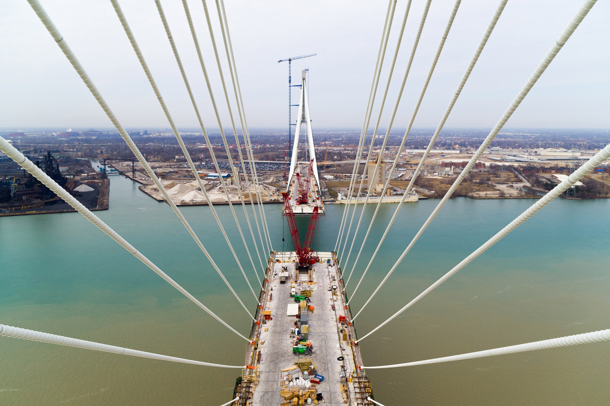 Bridge between canada and Detroit