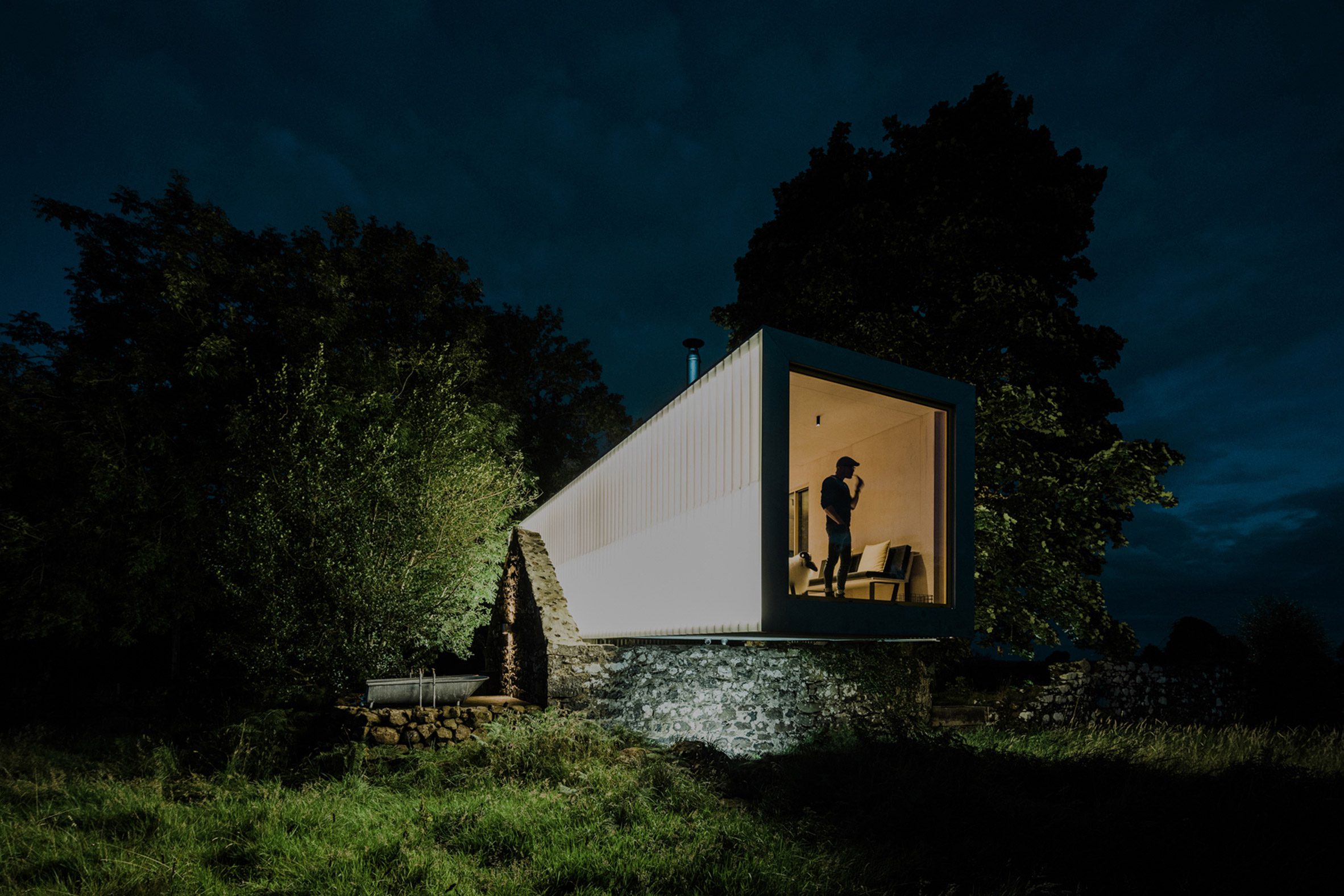 Cantilevered shipping container home