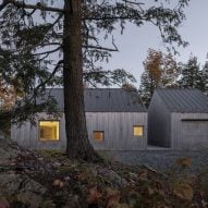 La Breche ski cottage by Naturehumaine in Quebec