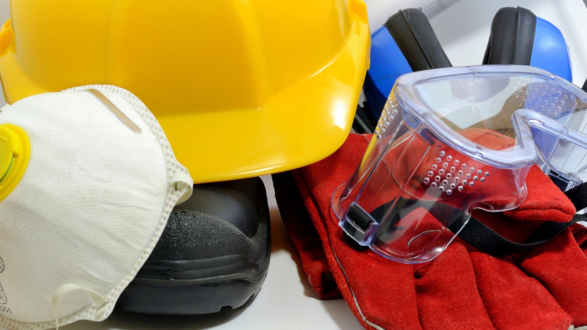 Considerate Constructors safety - Construction safety equipment PPE