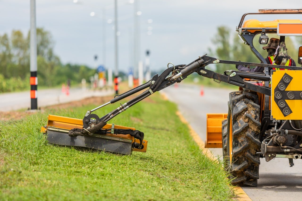 The Victorian Government will provide additional funding for the Roadside Weeds and Pests program, aiming to better support the management of rural roadsides, ahead of the upcoming fire season.