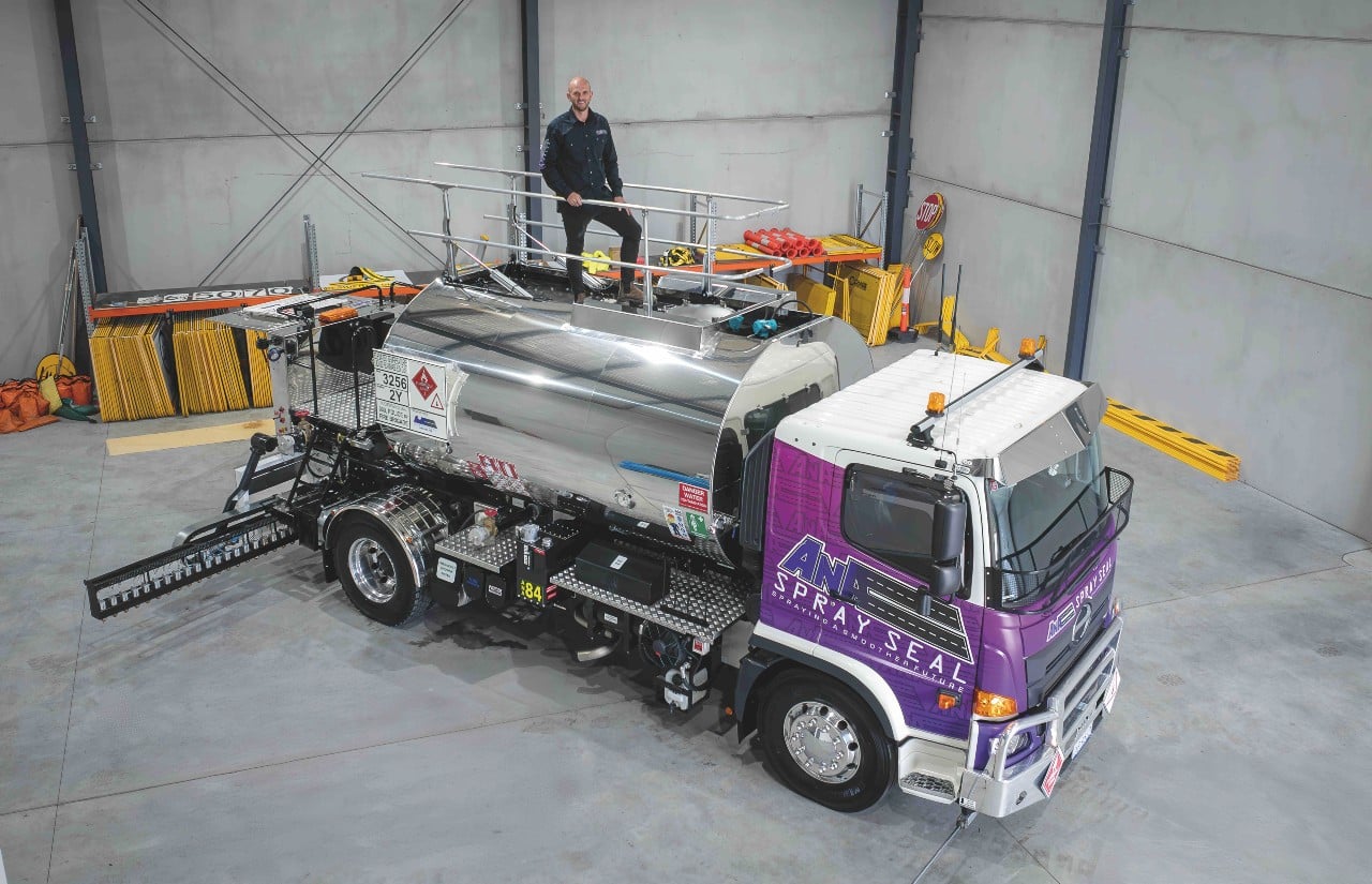 ANA Asphalts’ new asphalt and spraying division has been given a big boost with its new SRE telescopic sprayer. Images: ANA Asphalts.