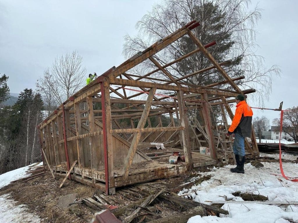 Disassembly of a Norwegian barn for reclaimed timber utilisation, as part of the Drastic project's Norwegian Demonstrator.