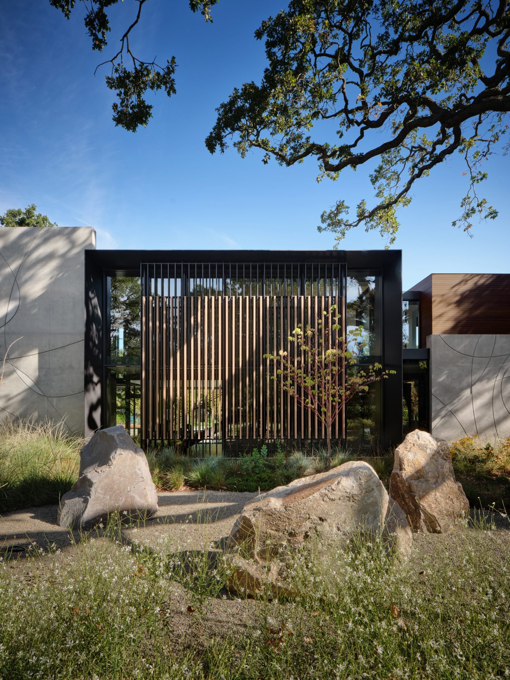 LG Residence by Aidlin Darling Design