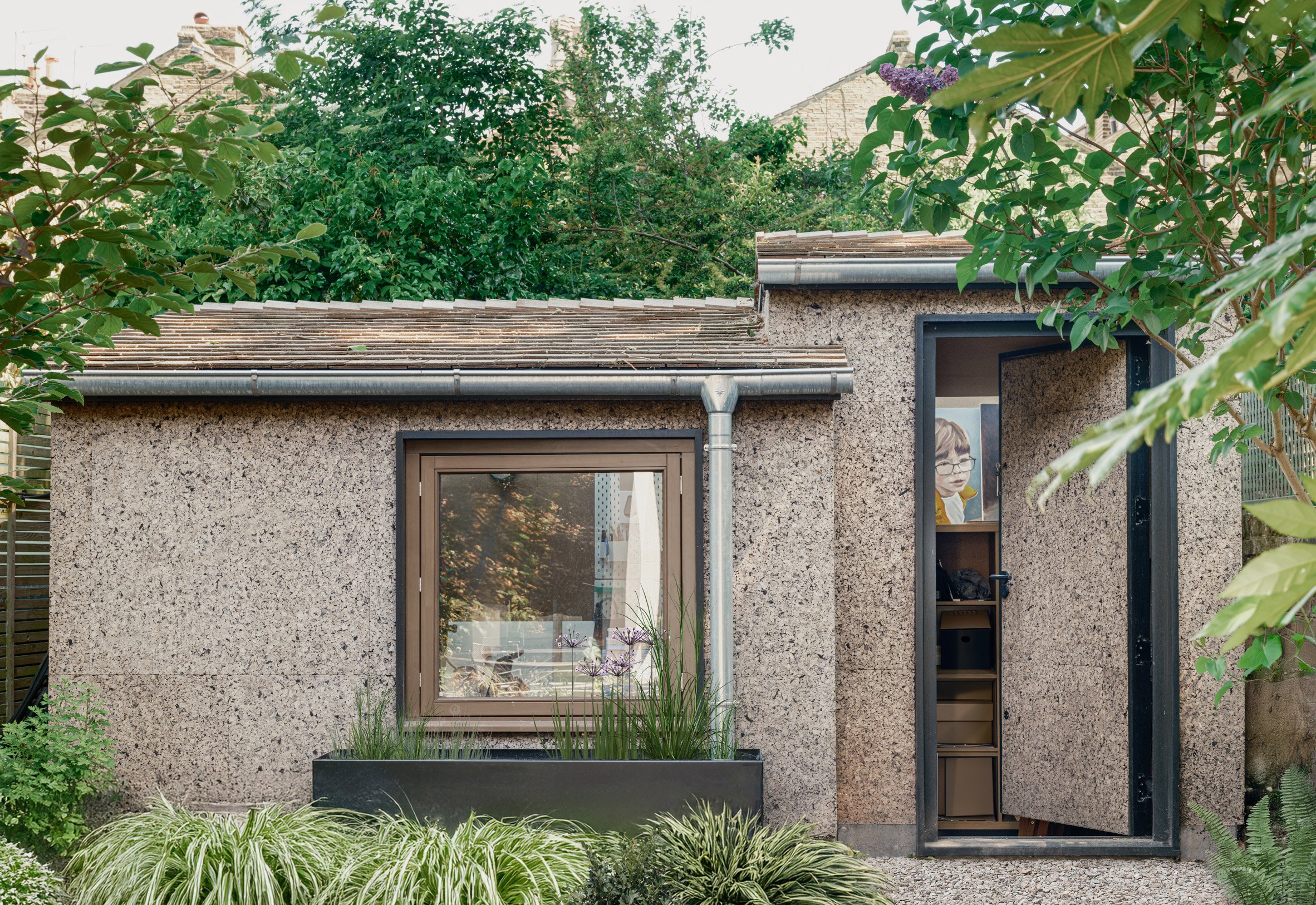 Cork-clad studio space in London 