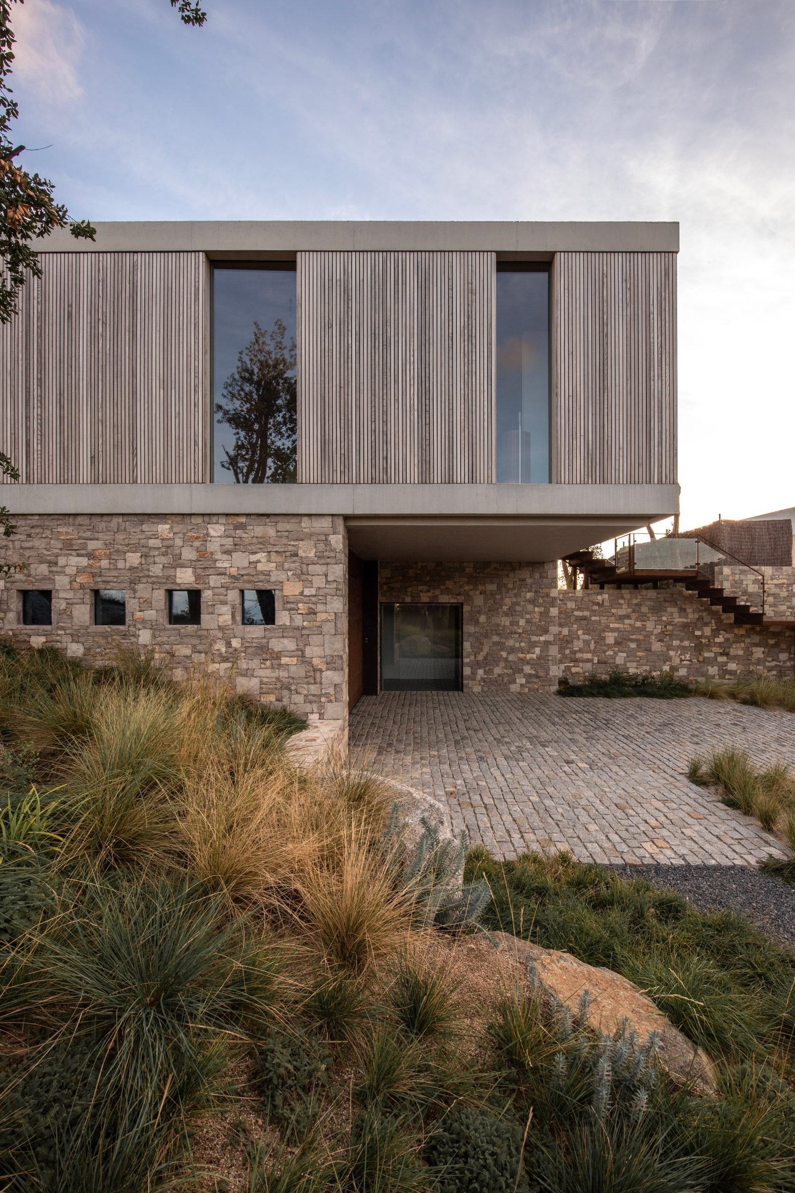 Barcelona House by Ström Architects in Spain