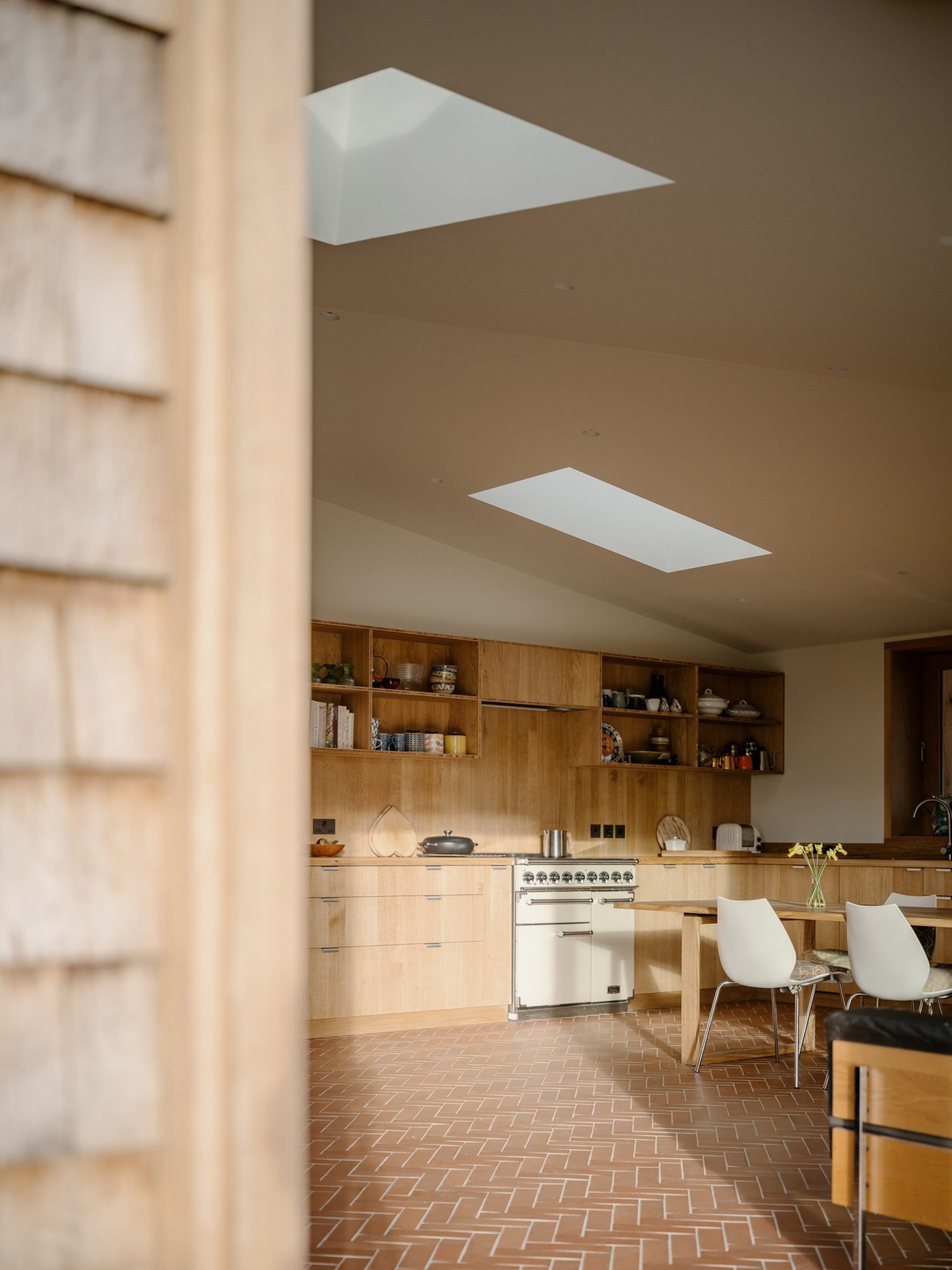 Shingle-clad cottage extension in Suffolk
