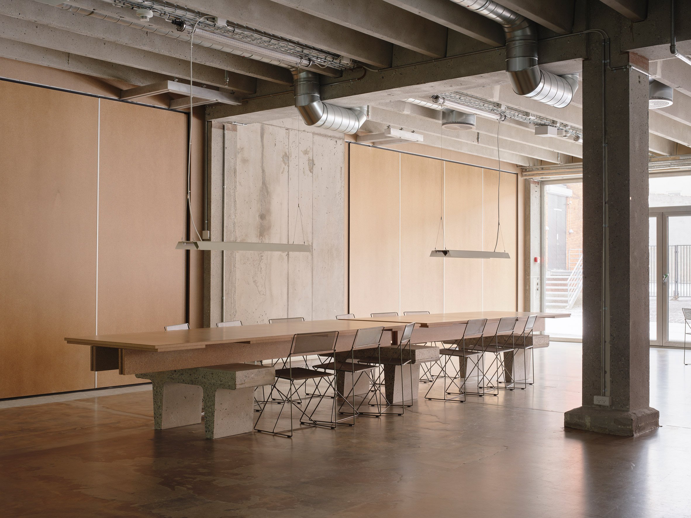 Concrete furniture at Thoravej 29