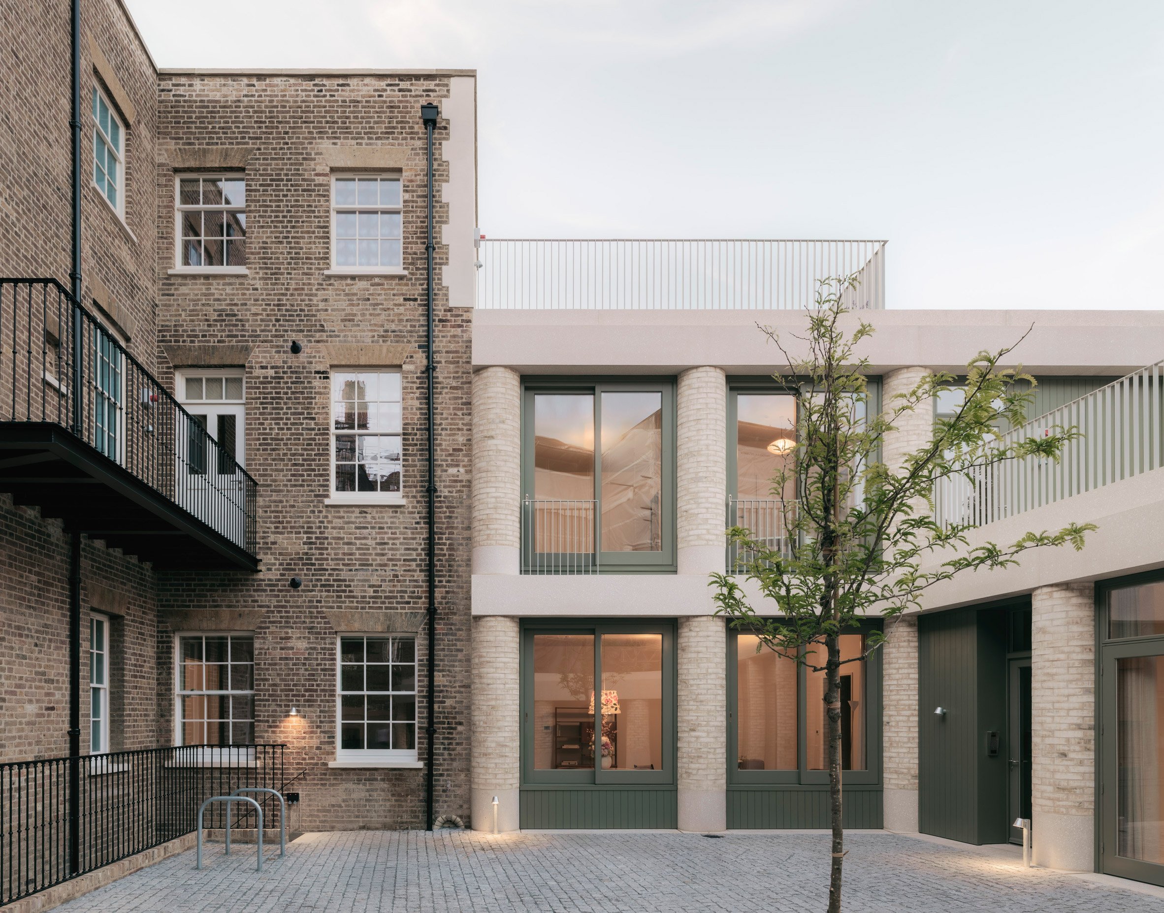 20 Newcourt Street housing by Wendover