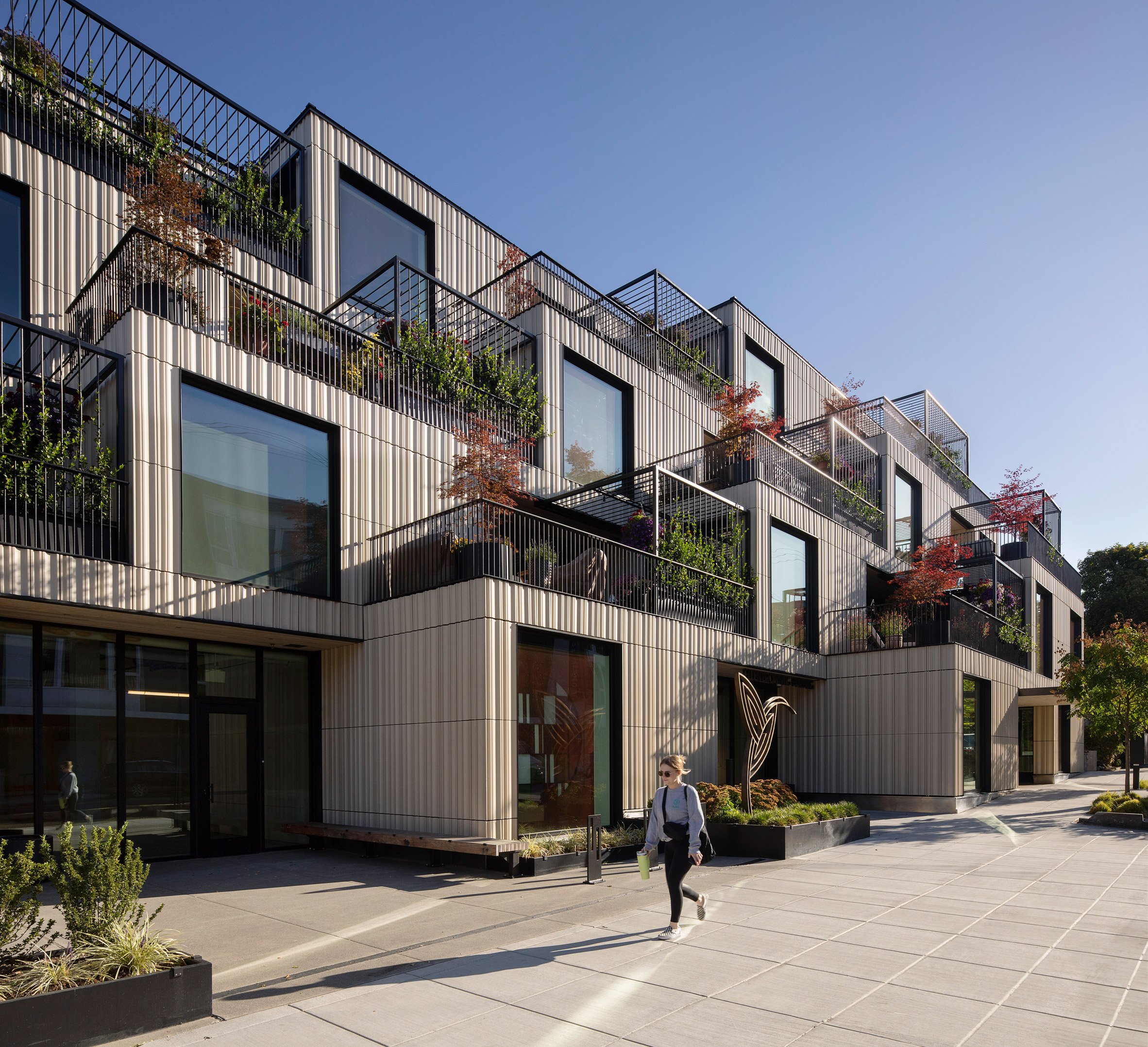 Chunky residential units by Hacker Architects