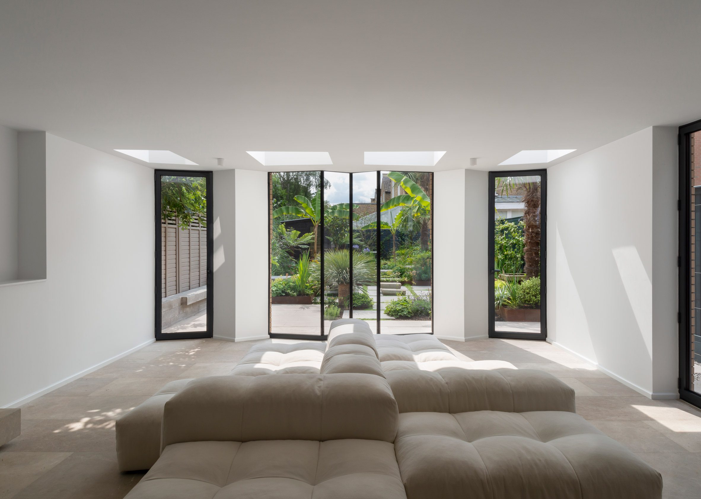 Light-filled living space with glazing