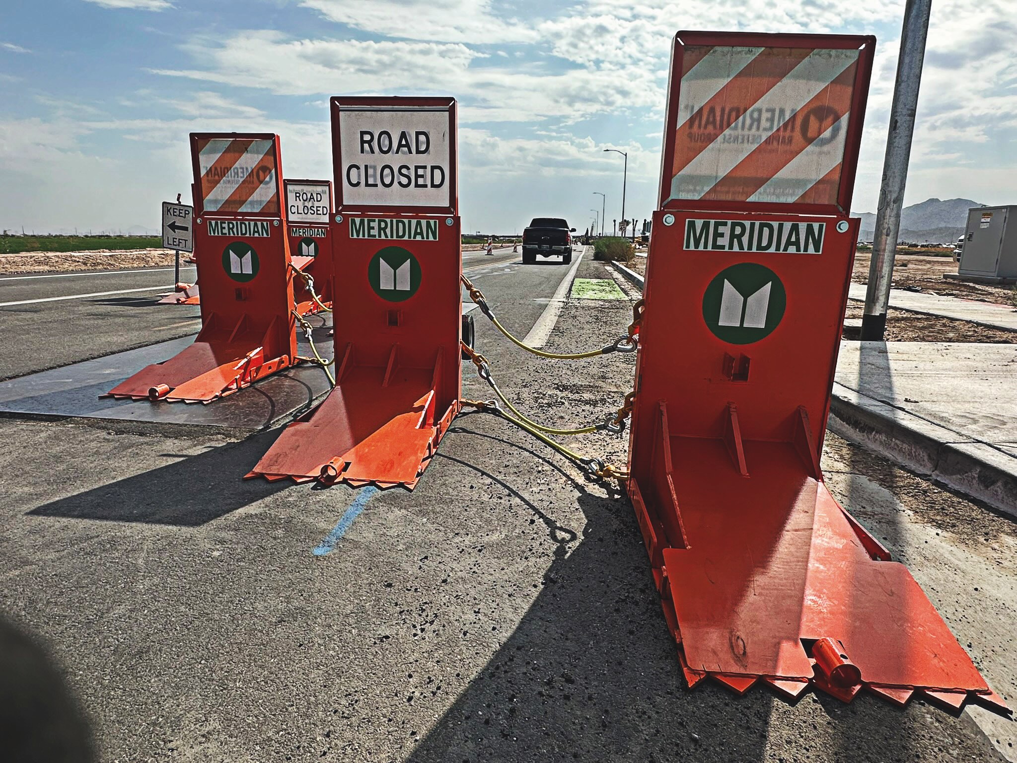 Whether it’s highway, roadside, or utility works, Meridian’s barriers ensure that workers are kept safe. 