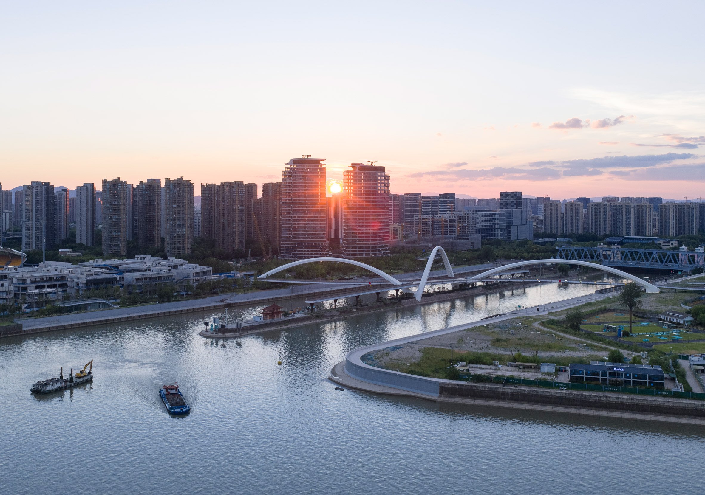 Grand Canal Gateway Bridge in Hangzhou by Zaha Hadid Architects