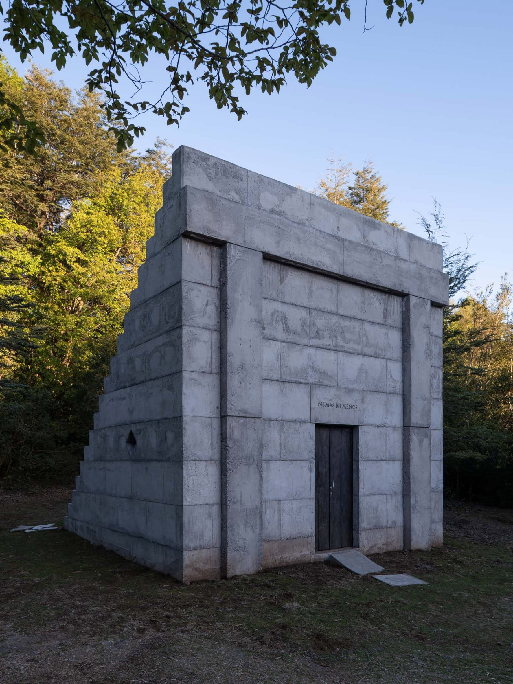 Temple-like facade of Miel Pavilion by Pezo von Ellrichshausen