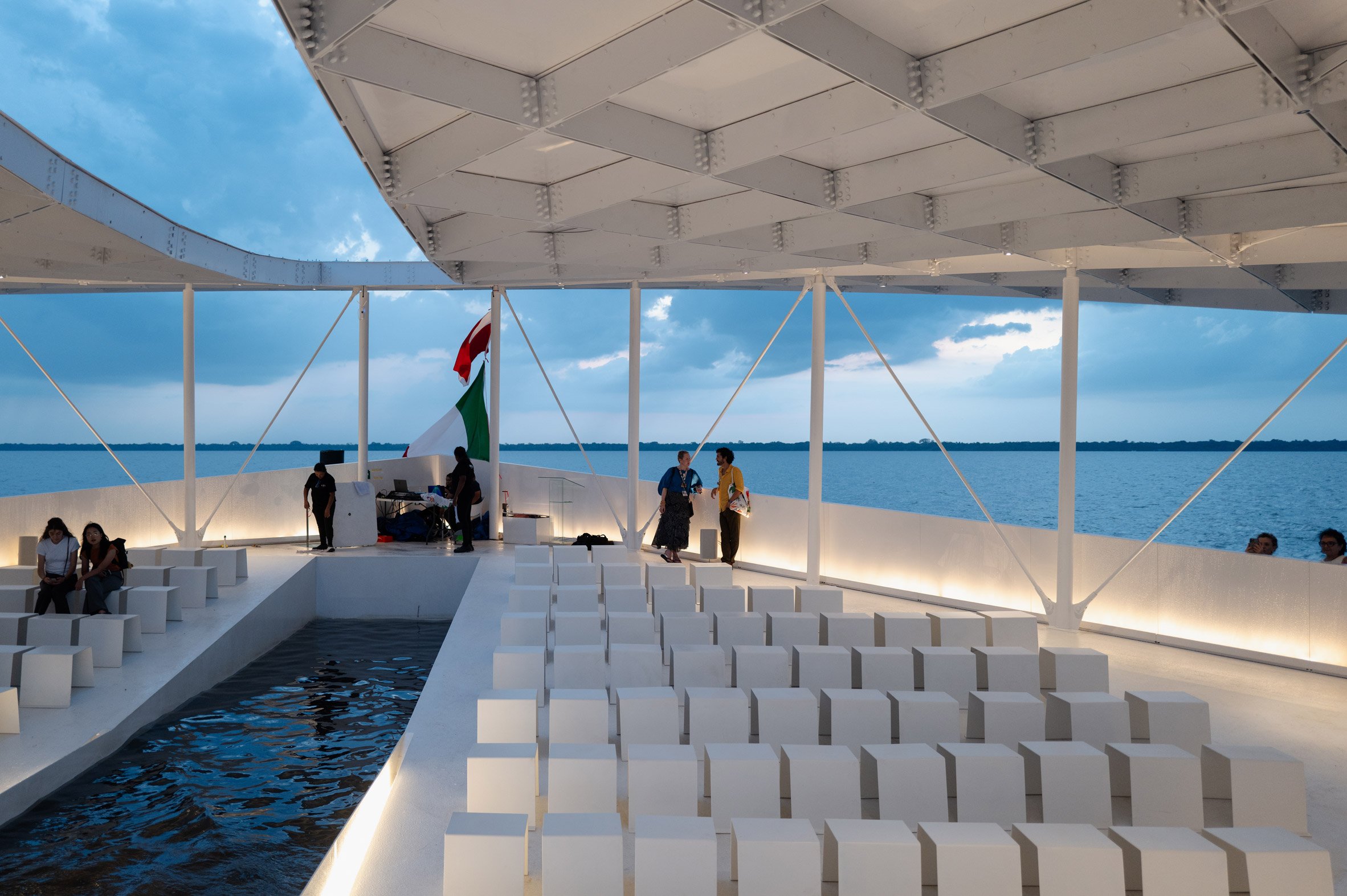 AquaPraça plaza by Carlo Ratti Associati and Höweler + Yoon Architecture