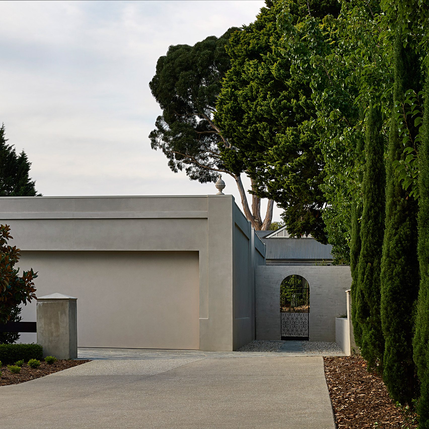 Woodend house in Victoria, Australia designed by David Hicks