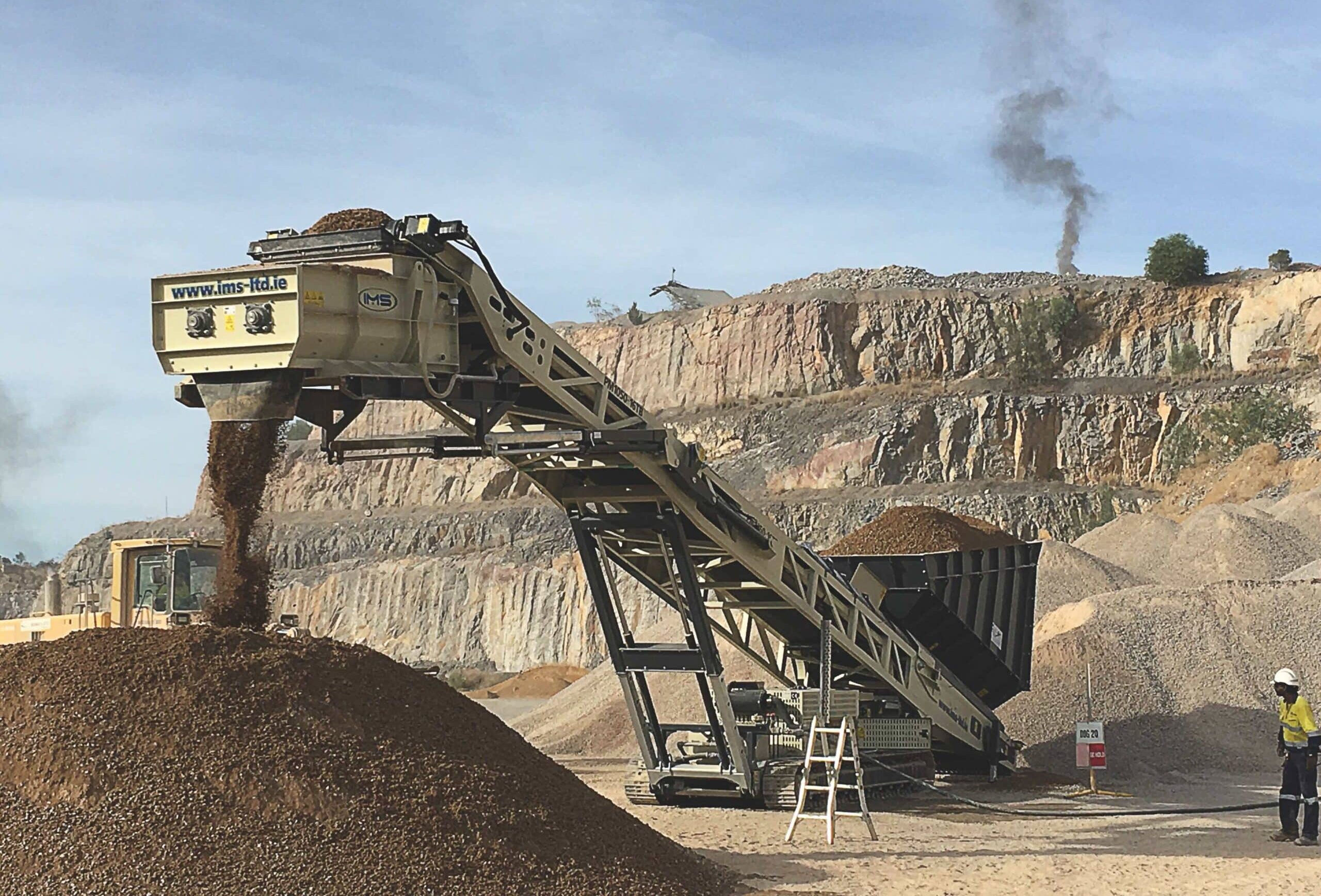 The IMS PM1200-24TB blender/pugmill operating with the IMS mobile 45-tonne silo. Images: Images: Crusher Screens Sales & Hire